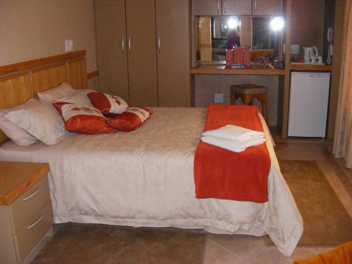 Bubez Guesthouse باربرتون المظهر الخارجي الصورة