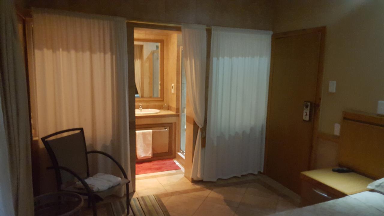 Bubez Guesthouse باربرتون المظهر الخارجي الصورة