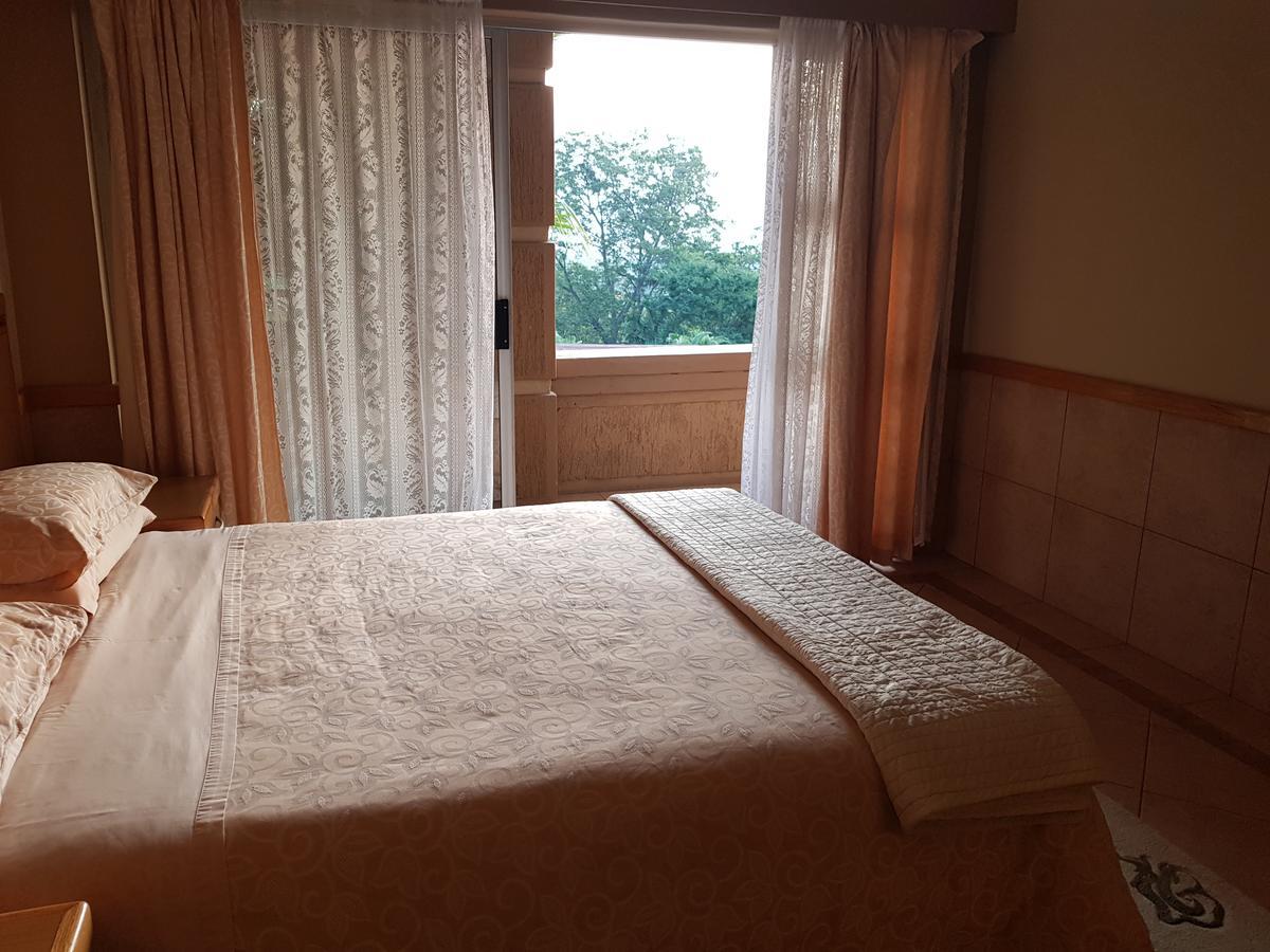 Bubez Guesthouse باربرتون المظهر الخارجي الصورة