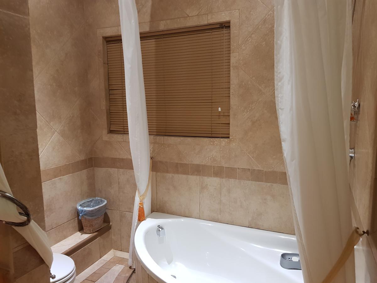 Bubez Guesthouse باربرتون المظهر الخارجي الصورة