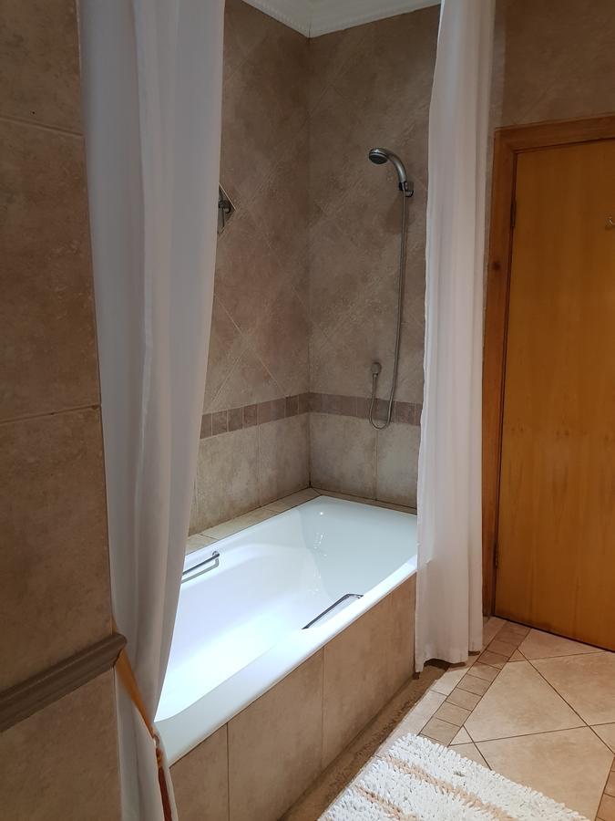 Bubez Guesthouse باربرتون المظهر الخارجي الصورة