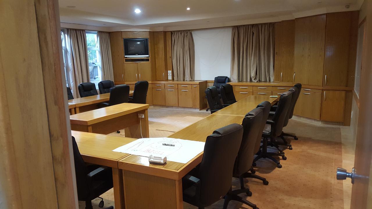 Bubez Guesthouse باربرتون المظهر الخارجي الصورة