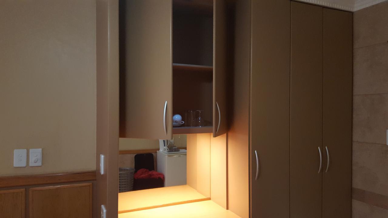 Bubez Guesthouse باربرتون المظهر الخارجي الصورة